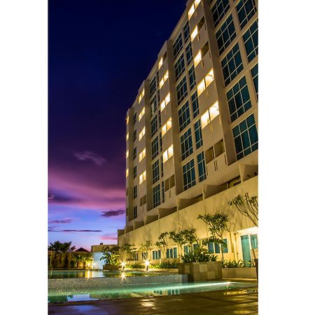 Swiss-Belinn Malang Exteriör bild
