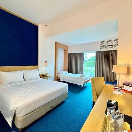 Swiss-Belinn Malang Exteriör bild