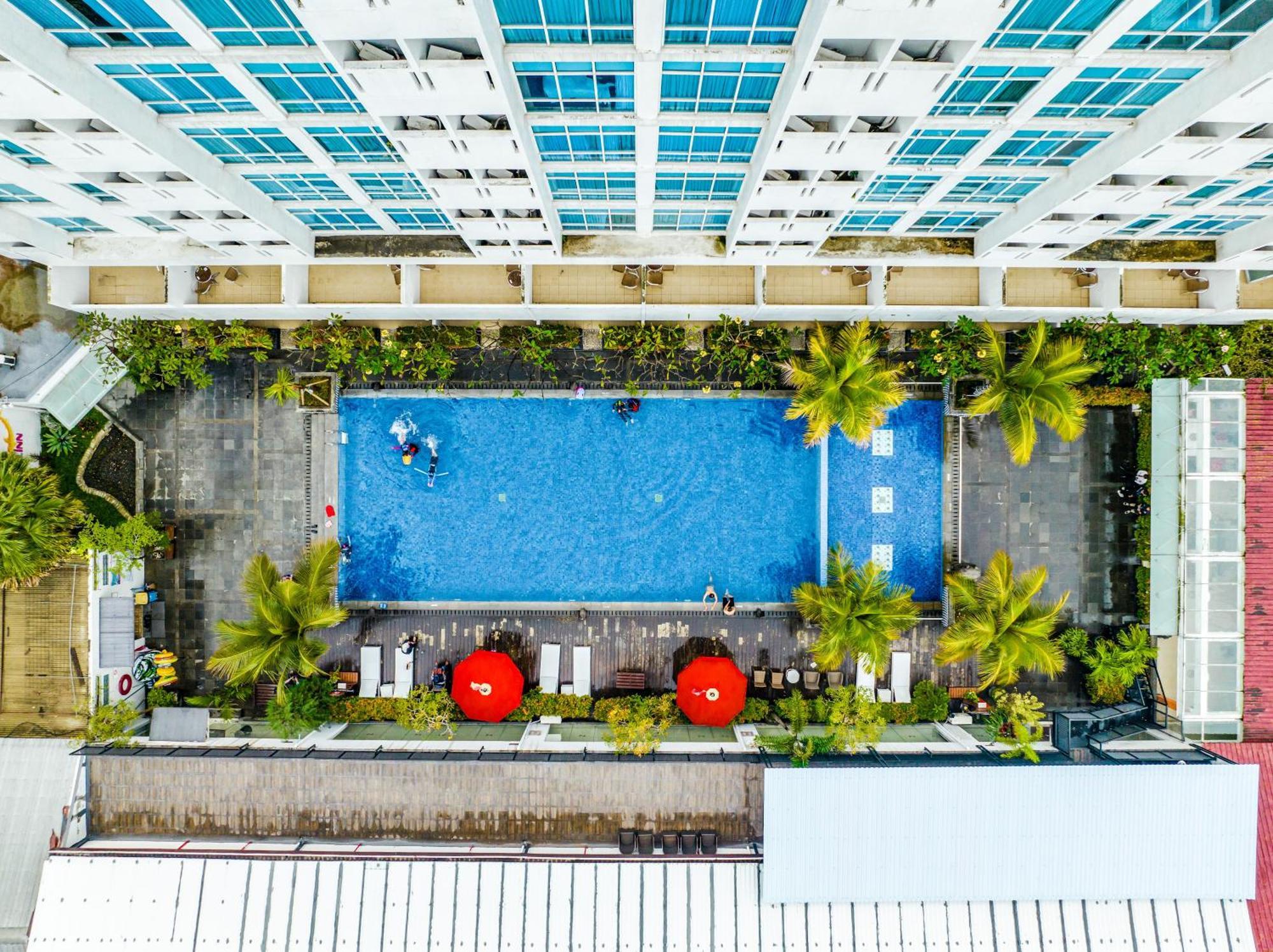 Swiss-Belinn Malang Exteriör bild
