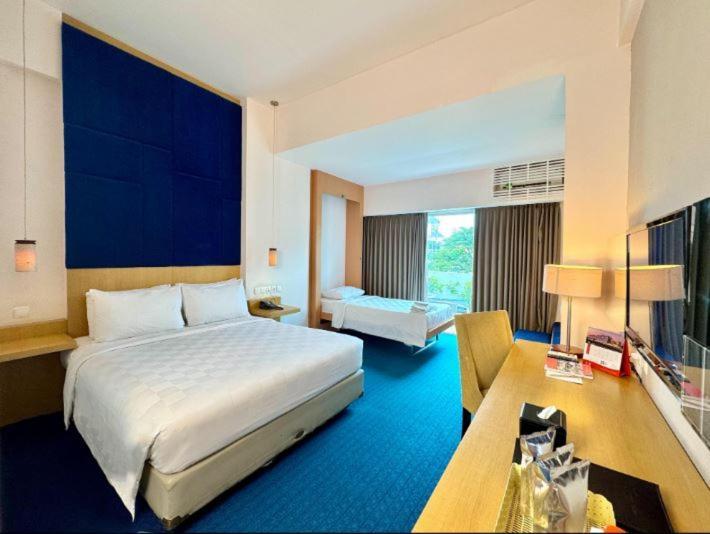 Swiss-Belinn Malang Exteriör bild